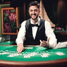 Antarmuka permainan Allbet di platform otellobet dengan pilihan judul slot yang beragam